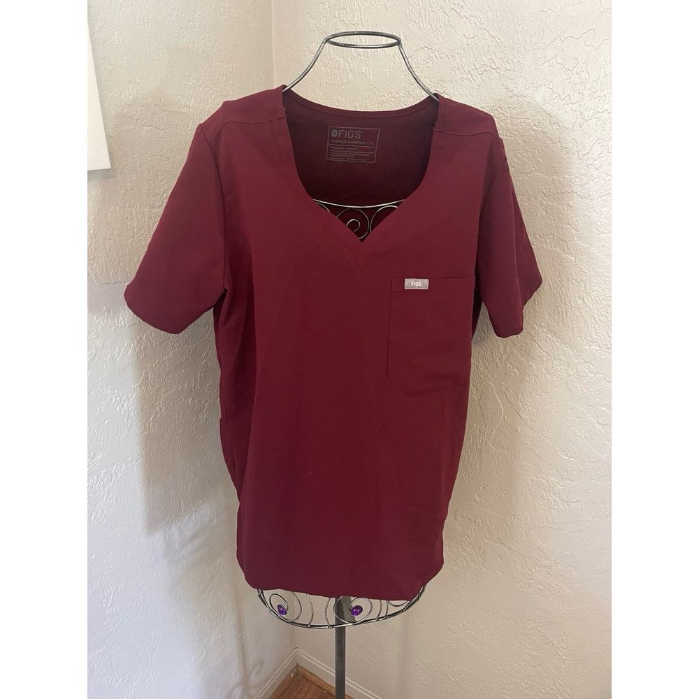 FIGS Scrub Top Woman's Sm Catarina One Pocket Wine Technical Collection